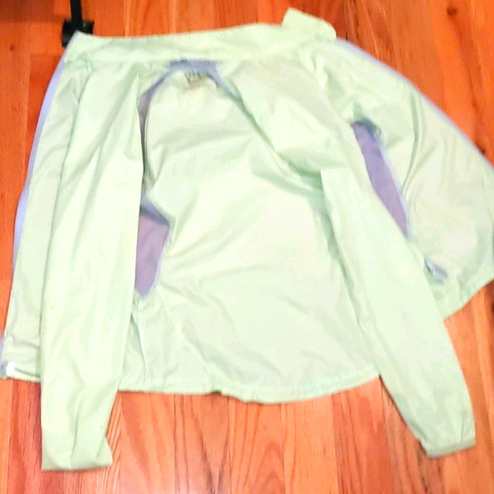 windbreaker
